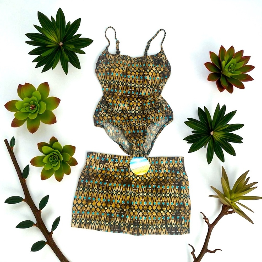 Aqua Soleil Geometric Swimsuit Set